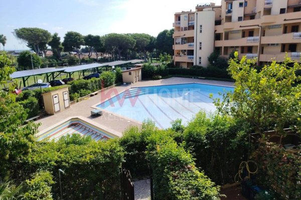 appartamento in vendita a Ladispoli in zona Marina di San Nicola