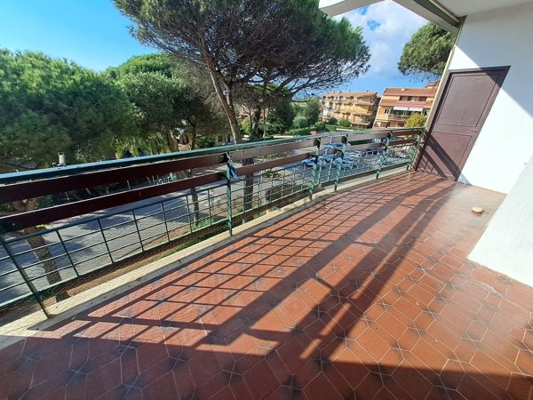 appartamento in vendita a Ladispoli in zona Marina di San Nicola