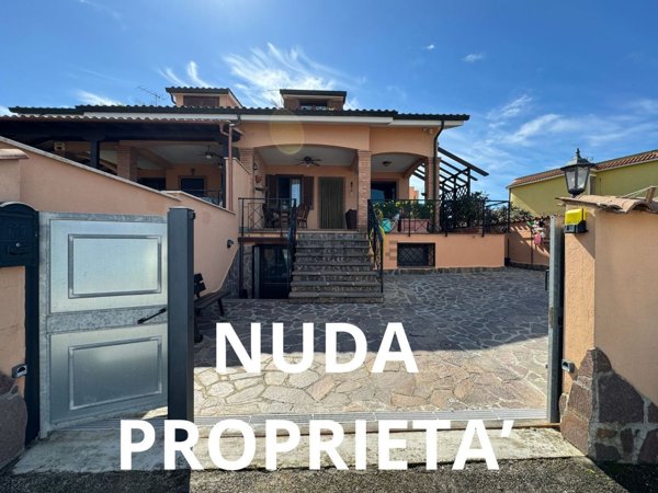 quadrivano in vendita ad Ardea in zona Nuova Florida