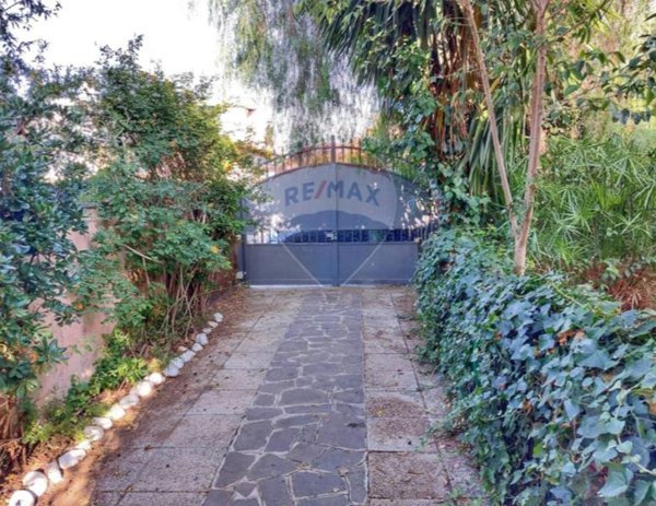 casa indipendente in vendita ad Ardea in zona Nuova California