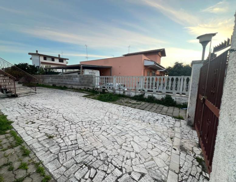 appartamento in vendita ad Ardea
