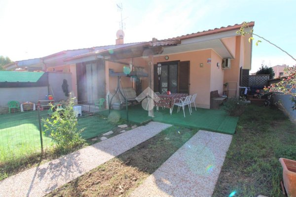 casa indipendente in vendita ad Ardea in zona Colle Romito