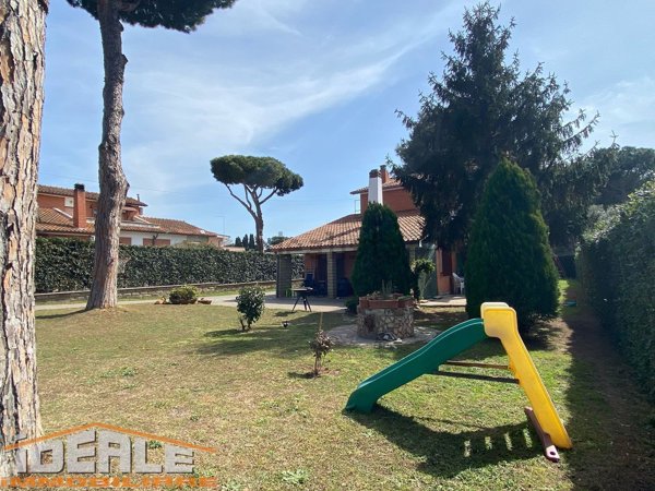 casa indipendente in vendita ad Ardea in zona Colle Romito