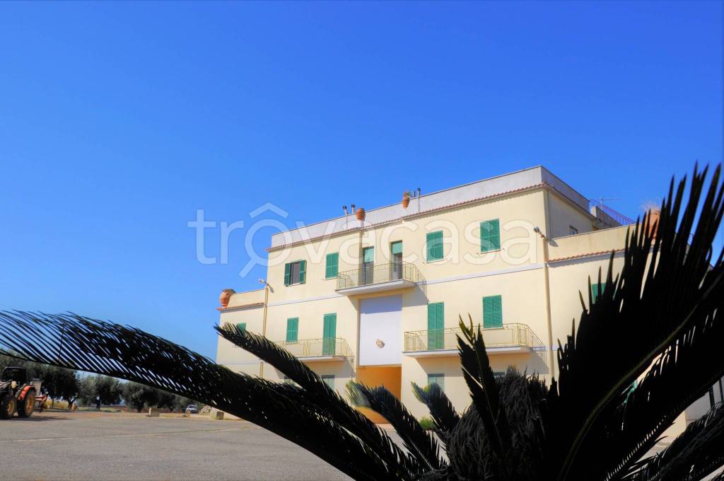 casa indipendente in vendita ad Ardea in zona Montagnano