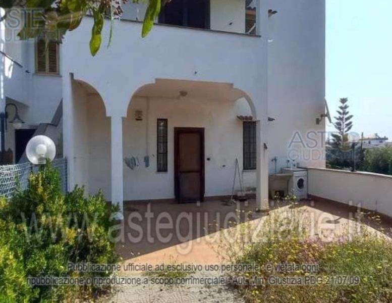 casa indipendente in vendita ad Ardea