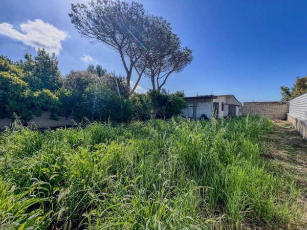 casa indipendente in vendita ad Ardea in zona Nuova Florida