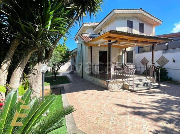 casa indipendente in vendita ad Ardea in zona Colle Romito