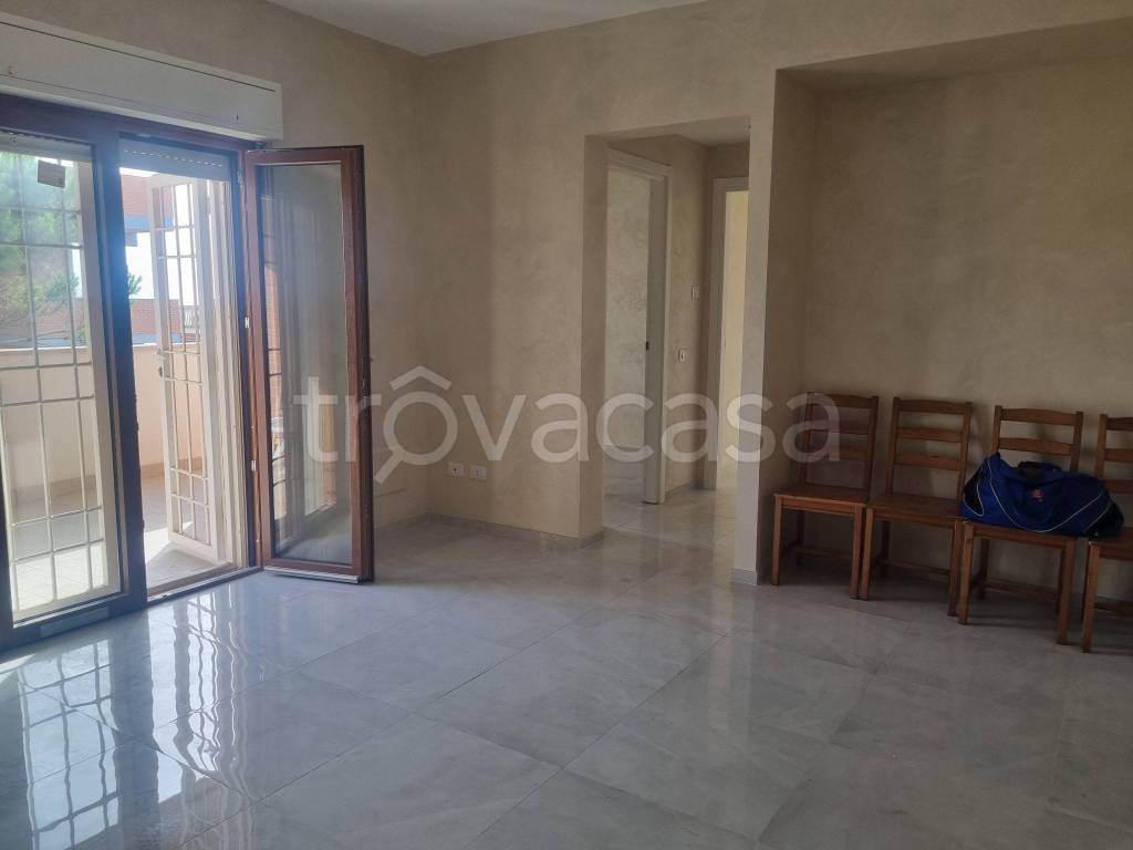 appartamento in vendita ad Ardea in zona Marina di Ardea
