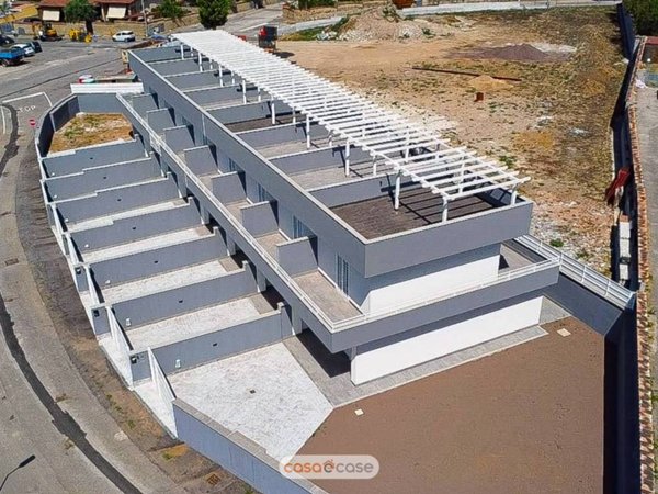 casa indipendente in vendita ad Ardea in zona Banditella
