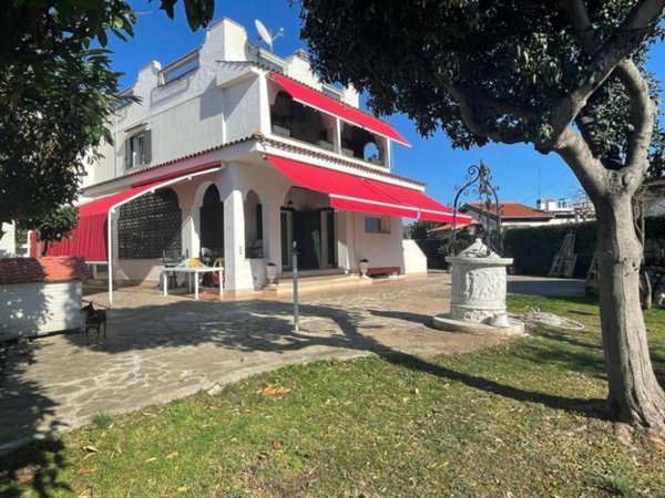 casa indipendente in vendita ad Ardea in zona Nuova Florida