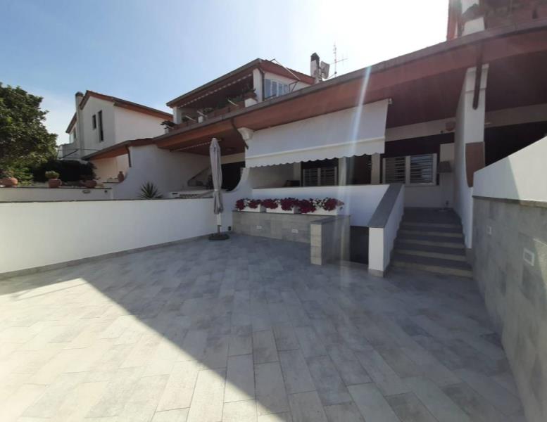 casa indipendente in vendita ad Ardea