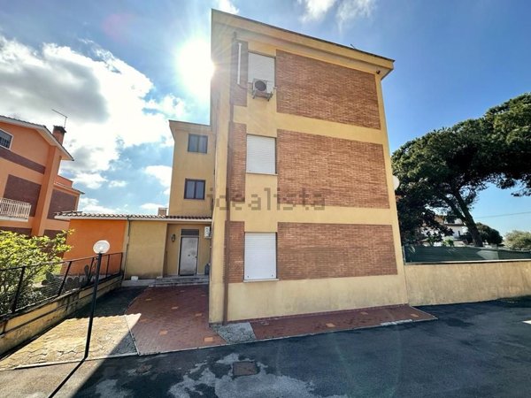 appartamento in vendita ad Ardea in zona Nuova Florida