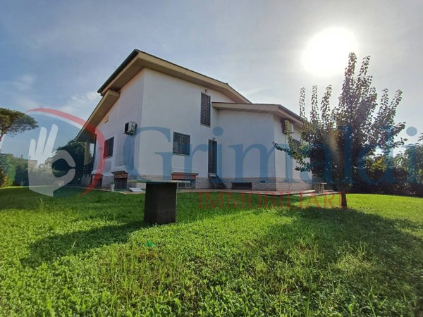 casa indipendente in vendita ad Ardea