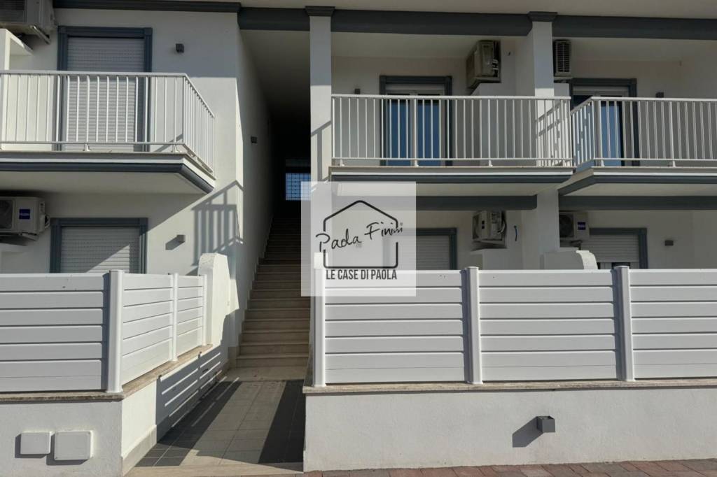casa indipendente in vendita ad Ardea in zona Marina di Ardea
