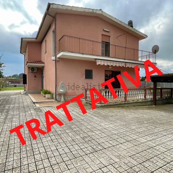 casa indipendente in vendita ad Ardea in zona Banditella