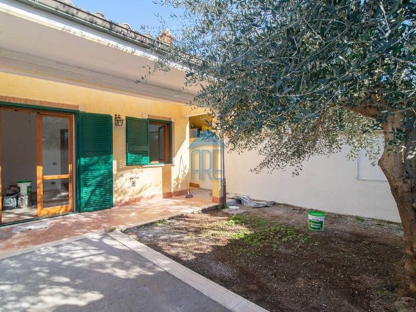 appartamento in vendita ad Ardea in zona Nuova Florida