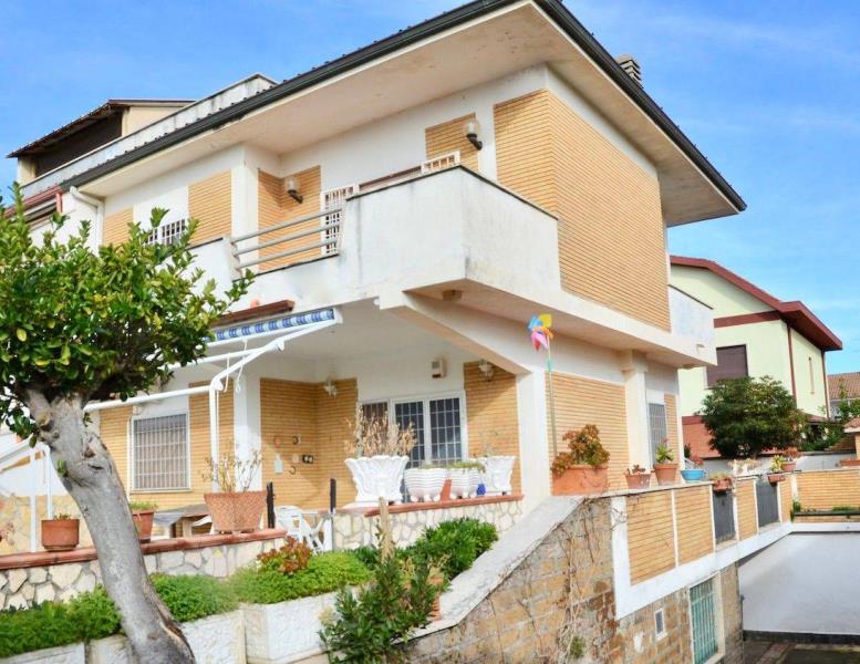 appartamento in vendita ad Ardea