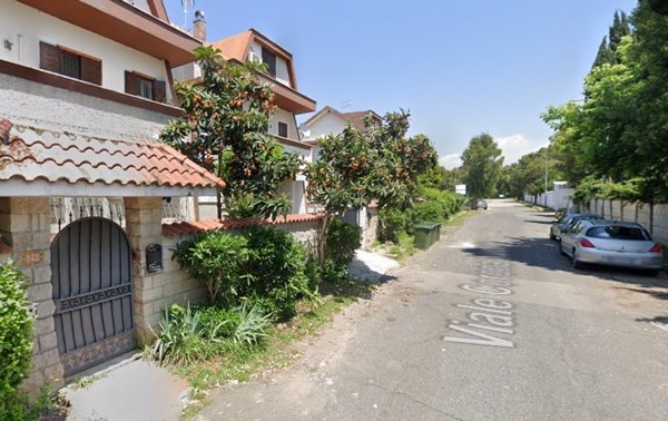 casa indipendente in vendita ad Ardea in zona Marina di Ardea