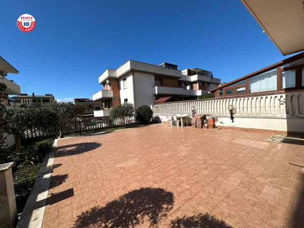 appartamento in vendita ad Ardea in zona Marina di Ardea