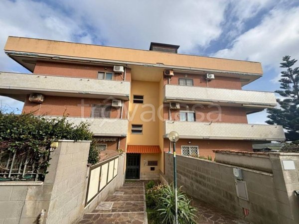appartamento in vendita ad Ardea in zona Marina di Ardea