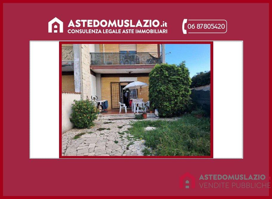 appartamento in vendita ad Ardea in zona Marina di Ardea