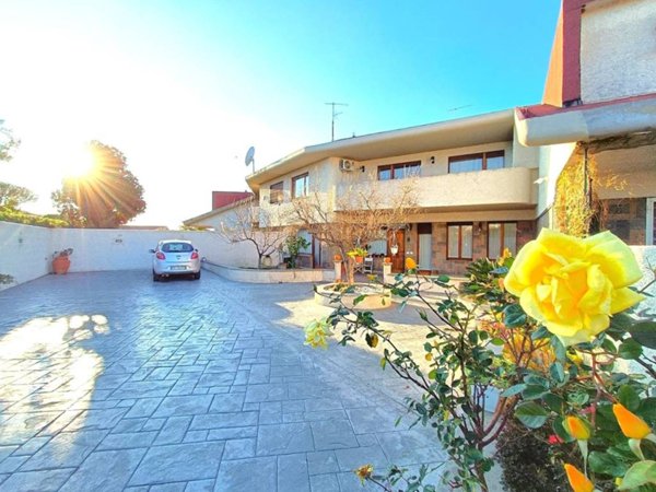 casa indipendente in vendita ad Ardea in zona Marina di Ardea