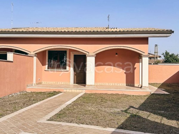 casa indipendente in vendita ad Ardea in zona Nuova Florida