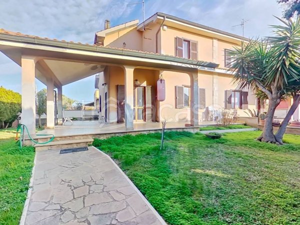casa indipendente in vendita ad Ardea in zona Nuova Florida