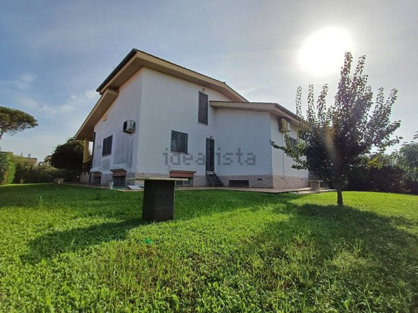 casa indipendente in vendita ad Ardea
