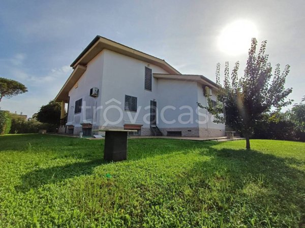 casa indipendente in vendita ad Ardea