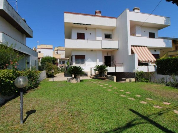 casa indipendente in vendita ad Ardea