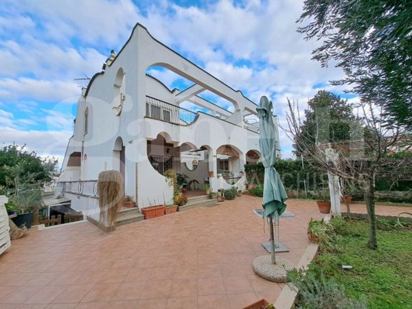 appartamento in vendita ad Ardea in zona Marina di Ardea