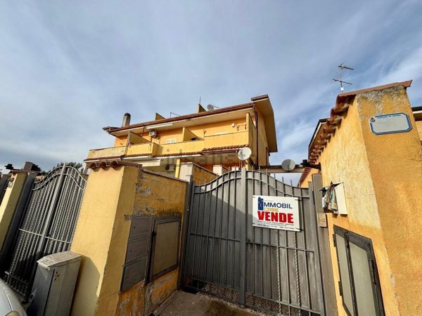 appartamento in vendita ad Ardea in zona Nuova Florida