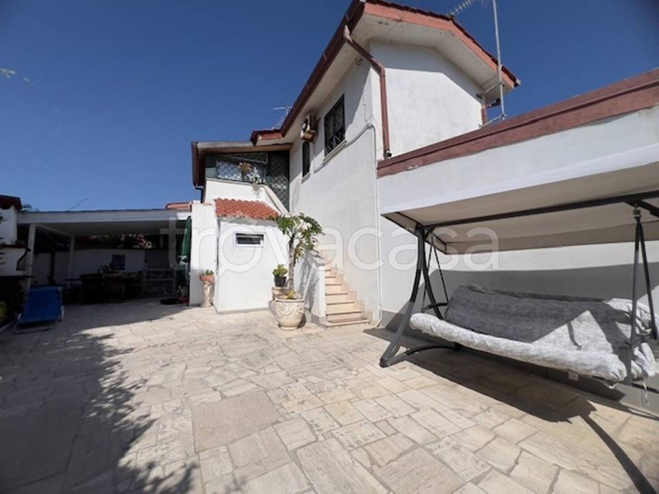 casa indipendente in vendita ad Ardea in zona Marina di Ardea