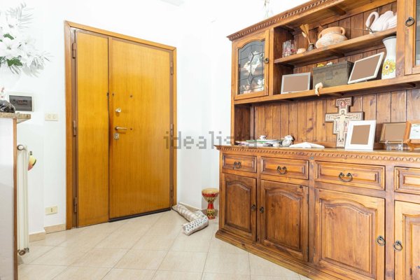 appartamento in vendita ad Ardea in zona Marina di Ardea