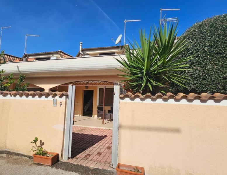 casa indipendente in vendita ad Ardea
