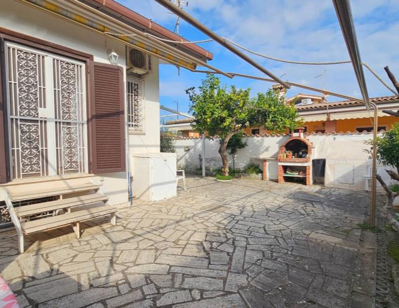 casa indipendente in vendita ad Ardea