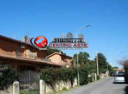 casa indipendente in vendita ad Ardea in zona Colle Romito