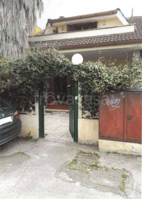 casa indipendente in vendita ad Ardea in zona Colle Romito