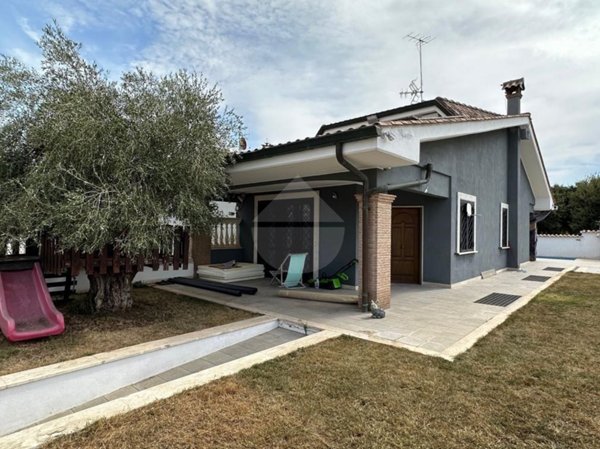 casa indipendente in vendita ad Ardea
