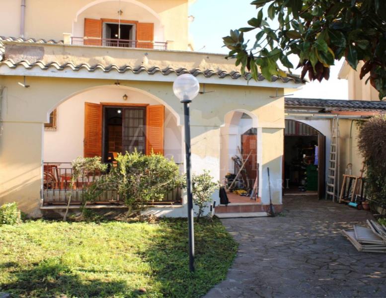 casa indipendente in vendita ad Ardea in zona Marina di Ardea