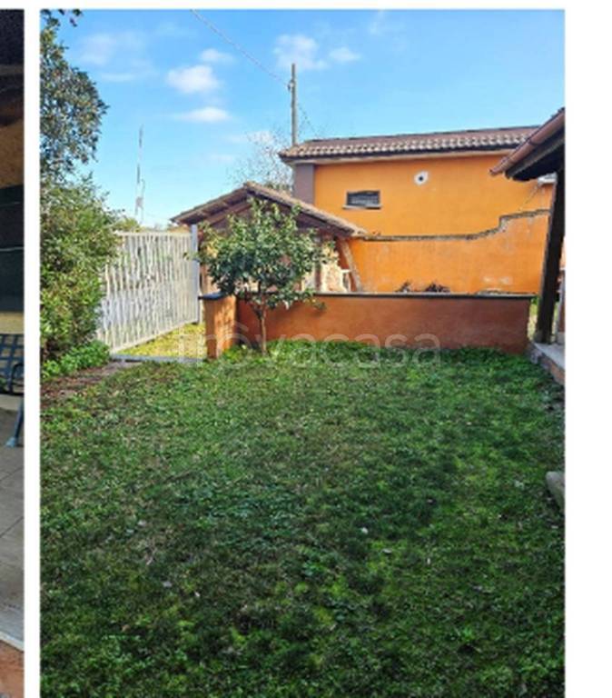 appartamento in vendita ad Ardea in zona Lido dei Pini