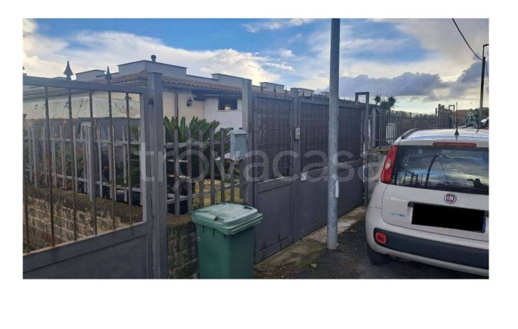 casa indipendente in vendita ad Ardea in zona Villaggio Ardeatino