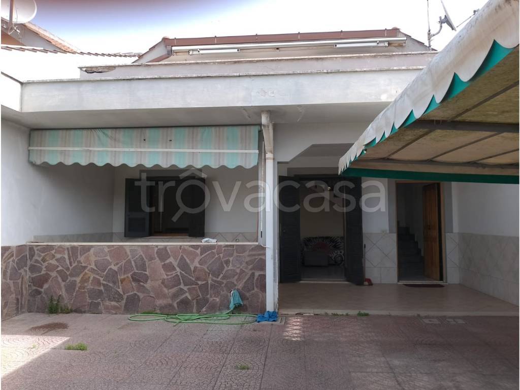 casa indipendente in vendita ad Ardea in zona Nuova California