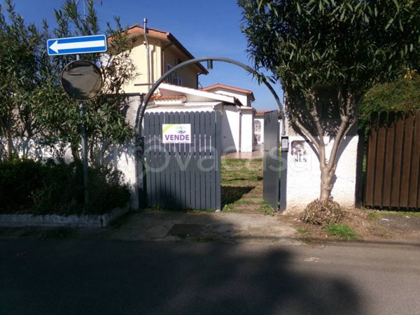 casa indipendente in vendita ad Ardea in zona Colle Romito