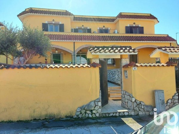 casa indipendente in vendita ad Ardea in zona Nuova Florida