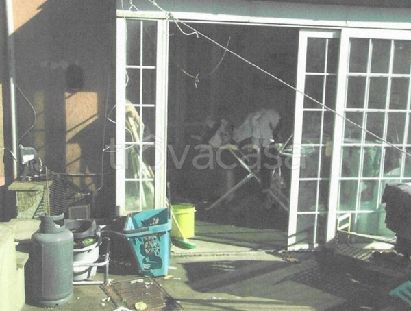 appartamento in vendita ad Ardea in zona Castagnetta