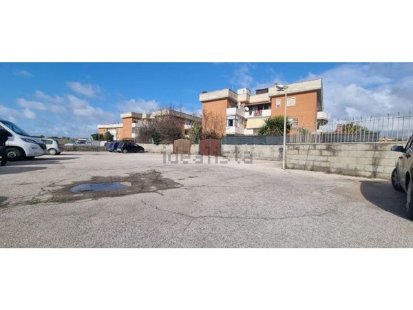 appartamento in vendita ad Ardea in zona Marina di Ardea