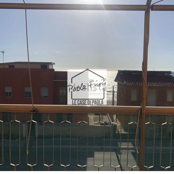 appartamento in vendita ad Ardea in zona Marina di Ardea