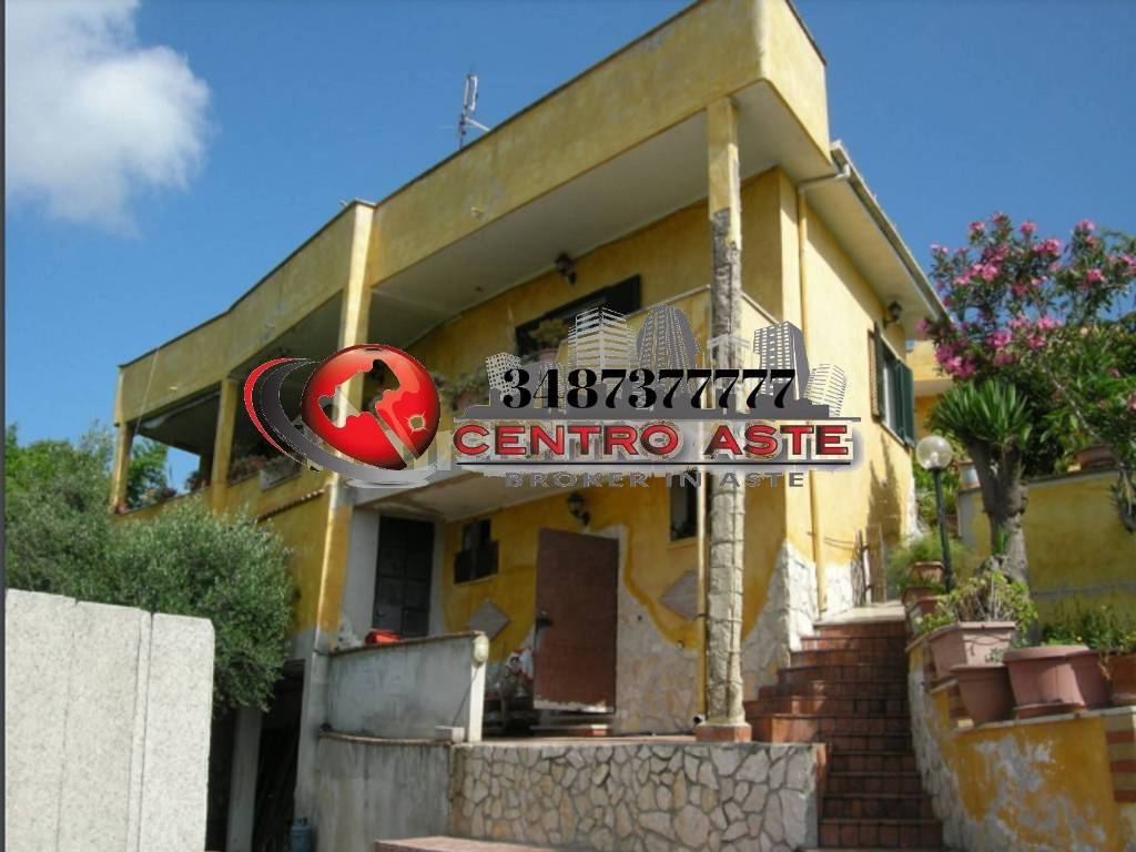 casa indipendente in vendita ad Ardea in zona Banditella
